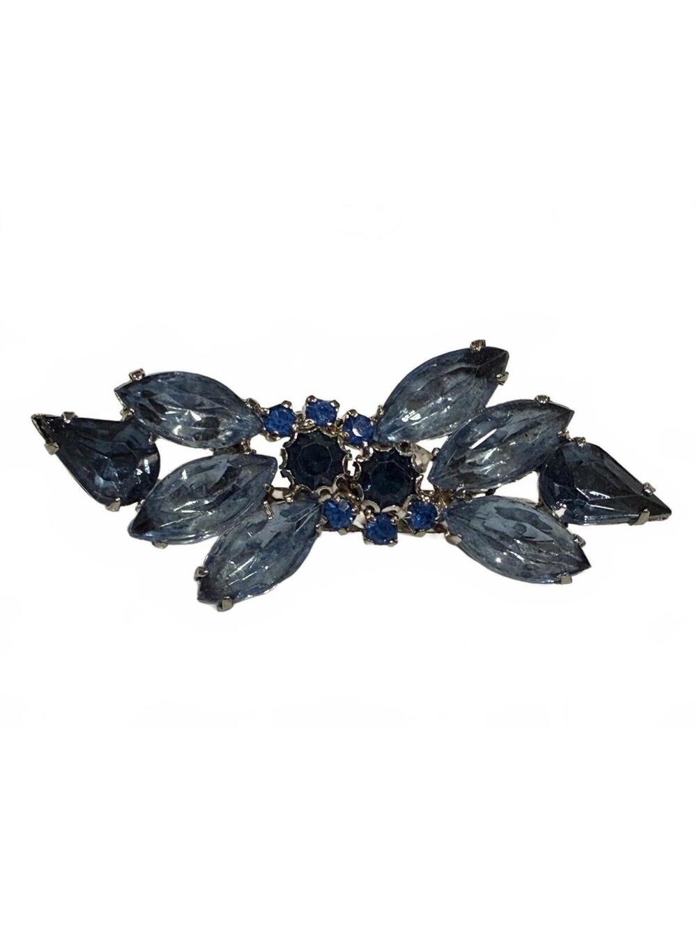 Glamorous Blue Gemstone Leaf Brooch add a Dash of Dazzle!